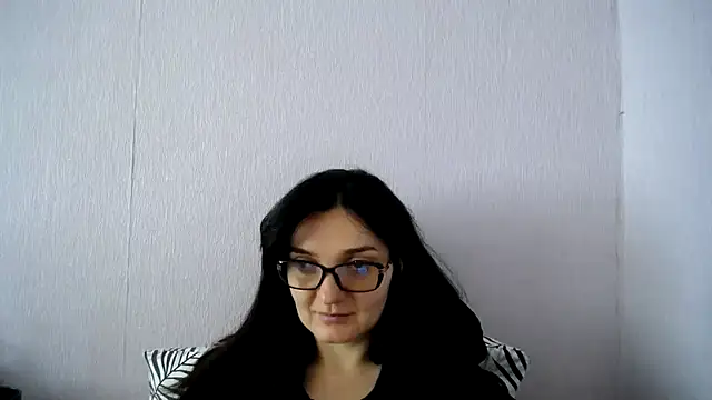 XXX chat uživo modela Shiny_gine