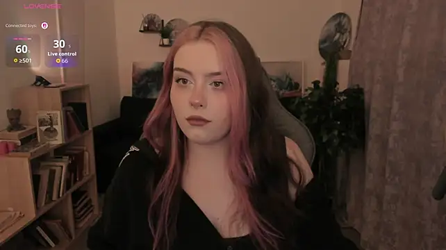 CoraMiel Live XXX-chat