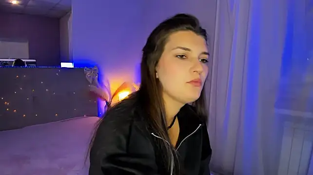 Laura_LeeeのライブXXXチャット