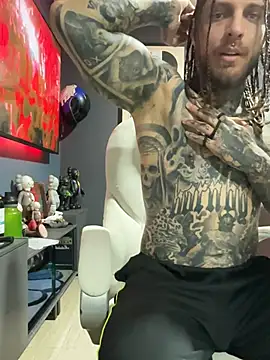 ThomasHells' Live XXX Chat