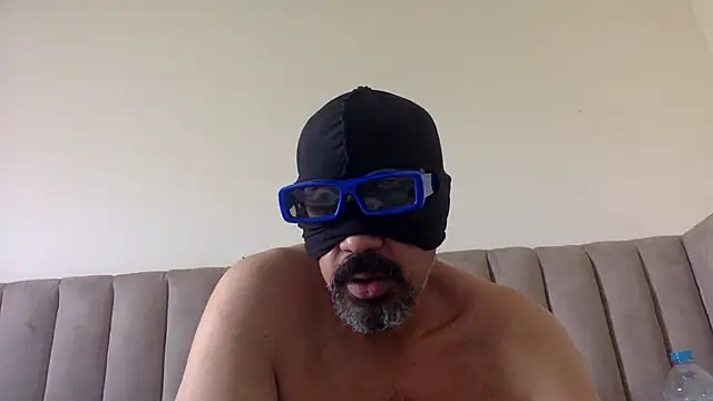 CaiBull Live XXX-Chat