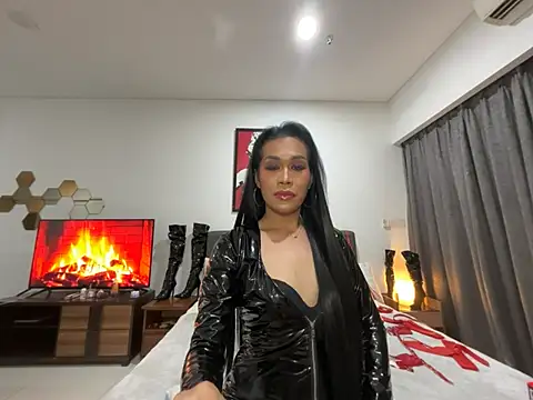 MistressViper28 Adl ı Modelin Canlı XXX Sohbeti