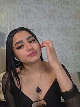 צ'אט XXX בשידור חי של Emilygh1_