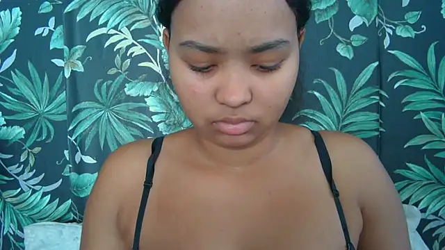 indianaphrodite1 Live XXX-Chat