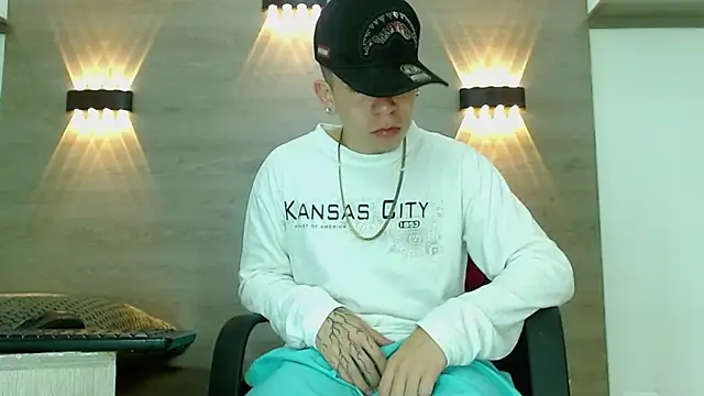 XXX chat uživo modela Gaeliitto