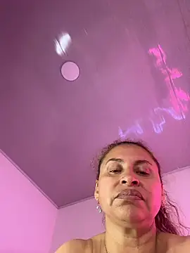 Chat +18 de SheraHadee ao vivo