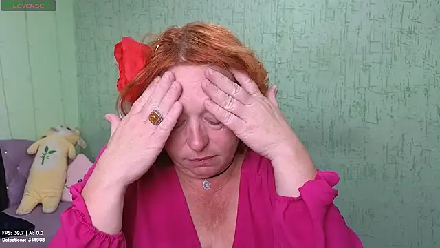 Czat XXX na żywo – Fara_Flutte