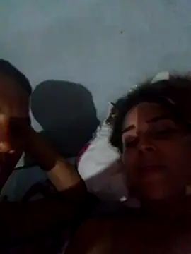 Chat XXX ao vivo de JON_AND_FEFFI11