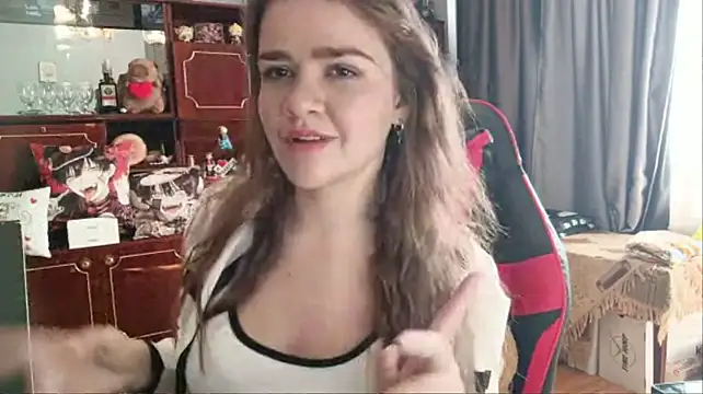 Chat XXX en directo de QueenBeatrice