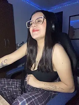kaeliamoon Chat XXX in diretta
