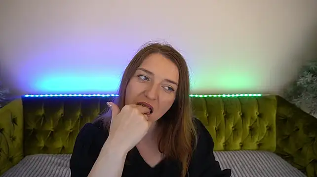 XXX chat uživo modela GoldenLacee
