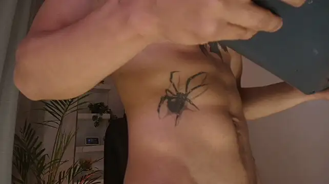 Chat XXX ao vivo de andyypalmer_
