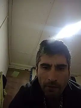 longadechillan élő XXX-chatje