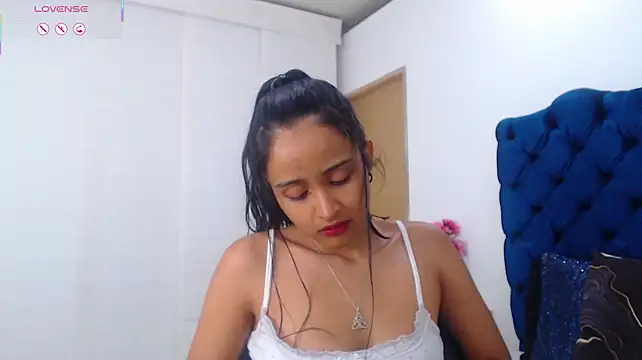 Lili666_ Live XXX-Chat
