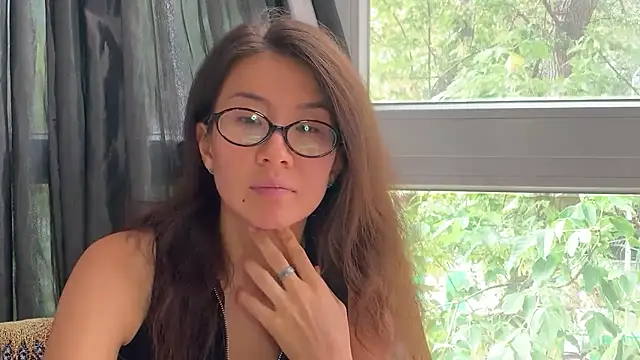 Kivoora Adlı Modelin Canlı XXX Sohbeti