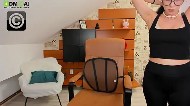 Czat XXX na żywo – EmillyTaylor