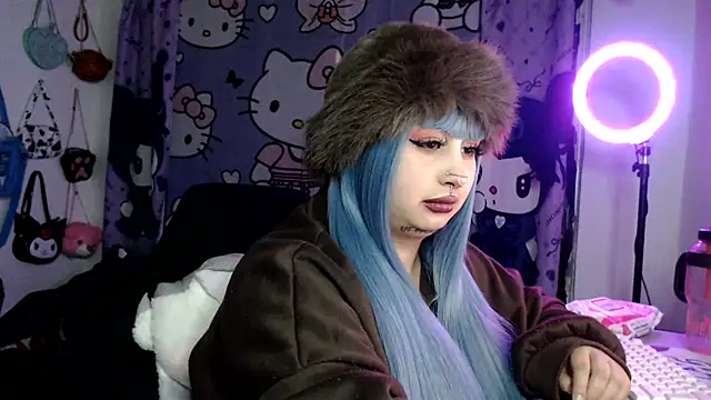 Chat +18 de lussyevans24 ao vivo