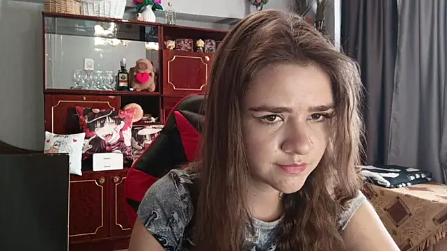 XXX chat uživo modela QueenBeatrice