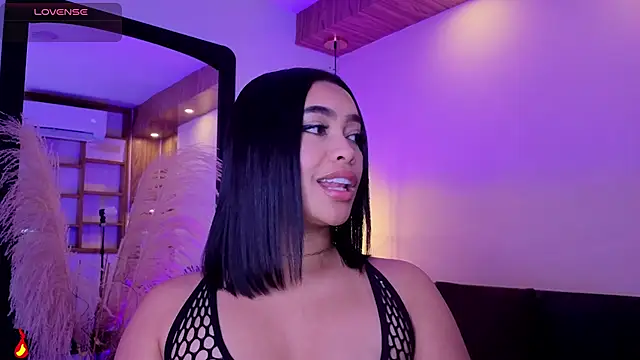 XXX chat uživo modela Chloe_monroee