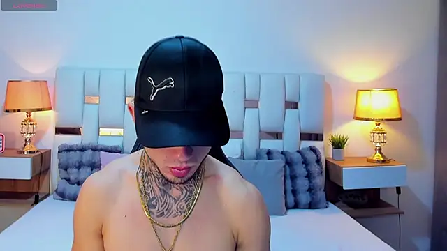 Zeus_damian21 Adlı Modelin Canlı XXX Sohbeti