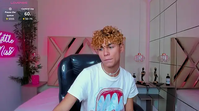 Anyelo_Twink Live XXX Chat