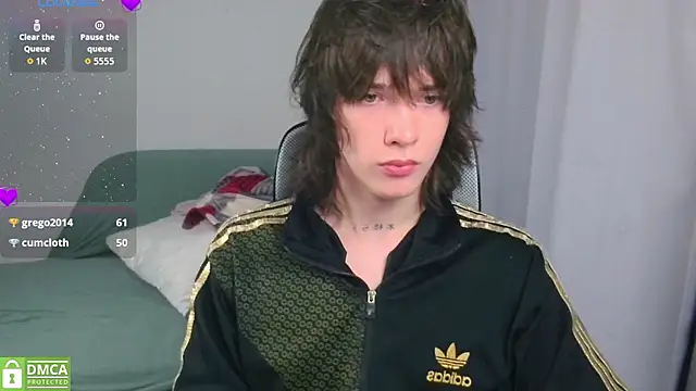 LeonBoykisser 现场XXX聊天