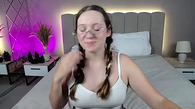 Czat XXX na żywo – AliceBrook_