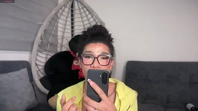 FernandaFox_ élő XXX-chatje