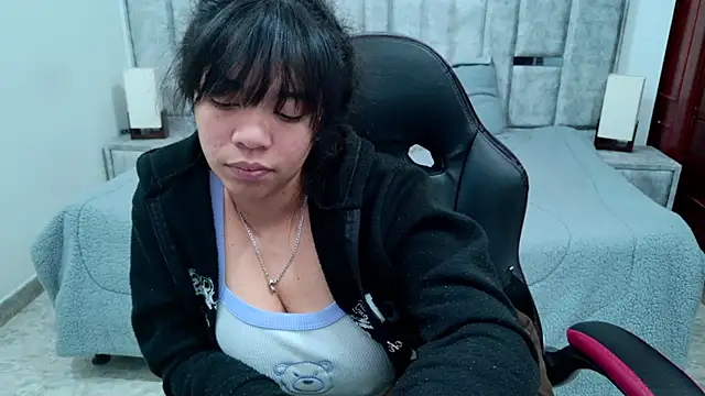 laureentt_'s Live XXX Chat