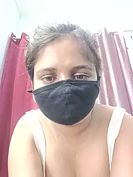 Ruhi_07 élő XXX-chatje