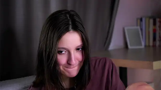 Chat +18 de FalineBeacher ao vivo