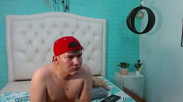 Chat +18 de damian_miller7 ao vivo