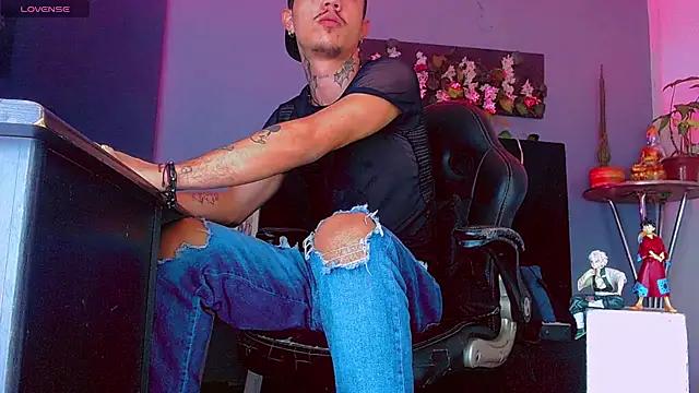 HannibalLester 라이브 XXX 채팅