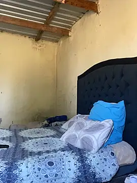 Curvycandy95 élő XXX-chatje