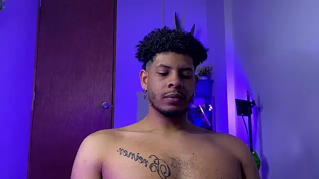 colt_addam live XXX chat