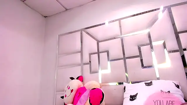 צ'אט XXX בשידור חי של IssysLeBlanc