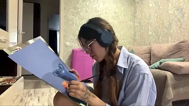 צ'אט XXX בשידור חי של meowskyy