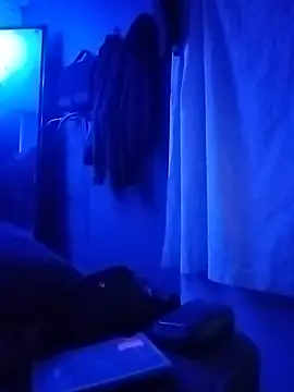XXX chat uživo modela URALZERO420CLOUDS