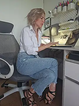 Živý XXX chat Lovebackground