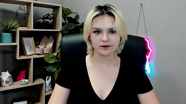 XXX chat uživo modela SweetLilyxo