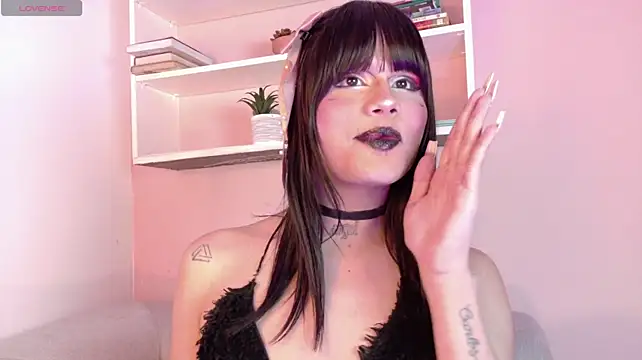 XXX chat uživo modela NATASHAA_WINZ