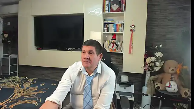 SpartacusDaddy48 Chat XXX live