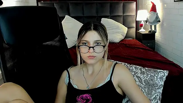 LeslieBloomn Live XXX chat