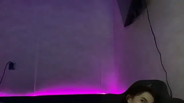NOVELLAA's Live XXX Chat