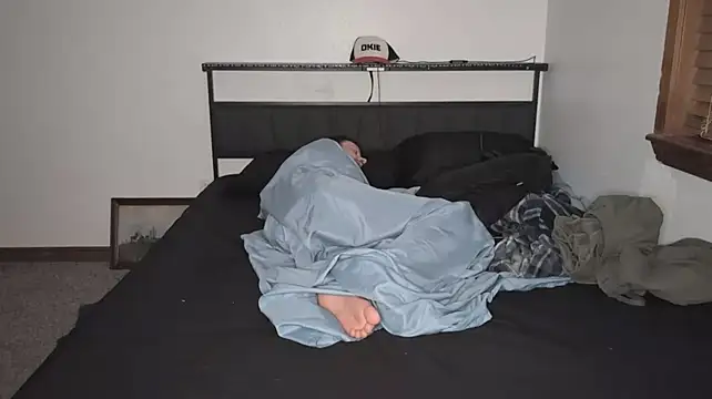 Opondestre00420 Chat XXX in diretta