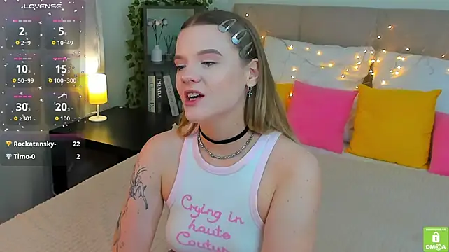 Emma_peach Adlı Modelin Canlı XXX Sohbeti