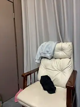 Lipinger 现场XXX聊天