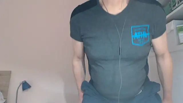 YOU6me Live XXX Chat