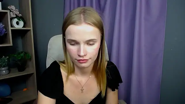 MargaritaKiss Adlı Modelin Canlı XXX Sohbeti