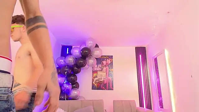 Chat +18 de kingsofheaven26 ao vivo